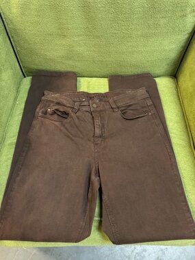 Women's Straight Leg Jeans in Dark Brown